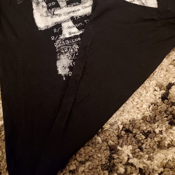 Vintage 2015 Enrique Inglesias & Pitbull Concert Tshirt - Picture 6 of 8